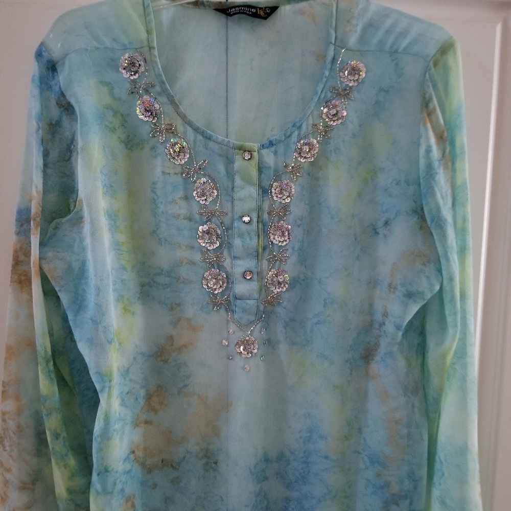 Tunic - Picture 4 of 8